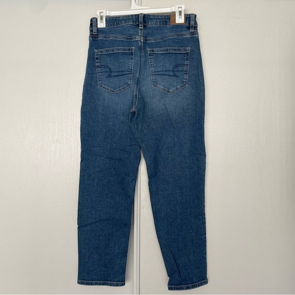 American Eagle Mom Stretch Jeans - Picture 2 of 4